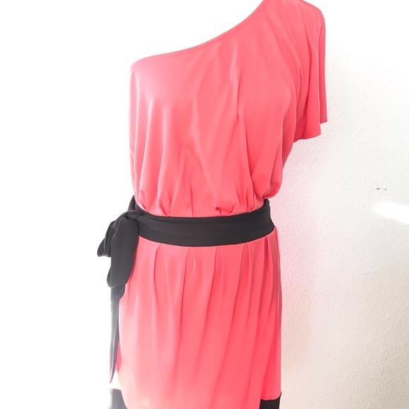 Dress - Picture 4 of 8